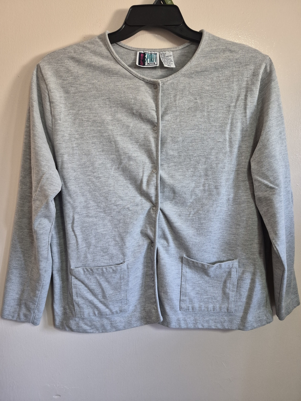 Bold Spirit Petite Women’s Light Gray Crew Neck Snap Cardigan Size PXL